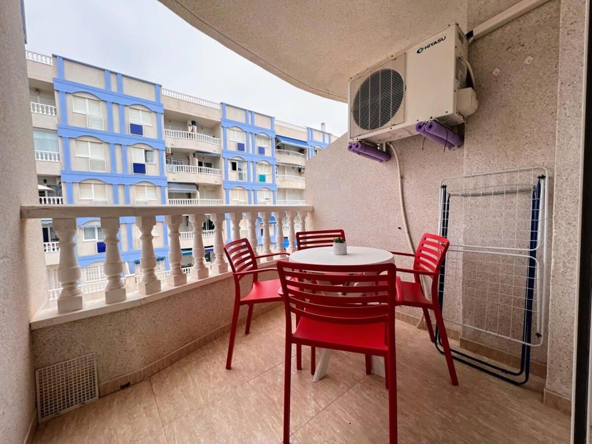 Welcoming Seafront Apartment Tv15 Torrevieja Buitenkant foto