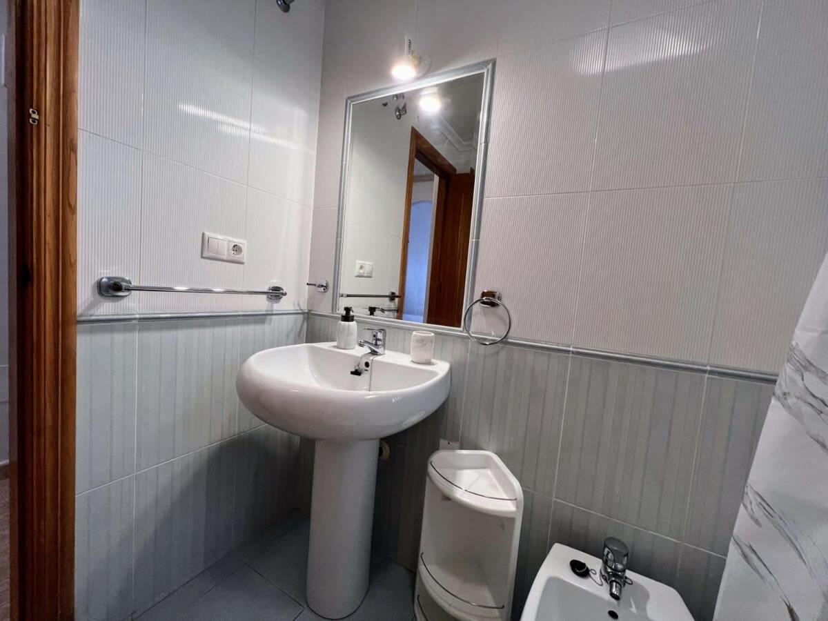 Welcoming Seafront Apartment Tv15 Torrevieja Buitenkant foto