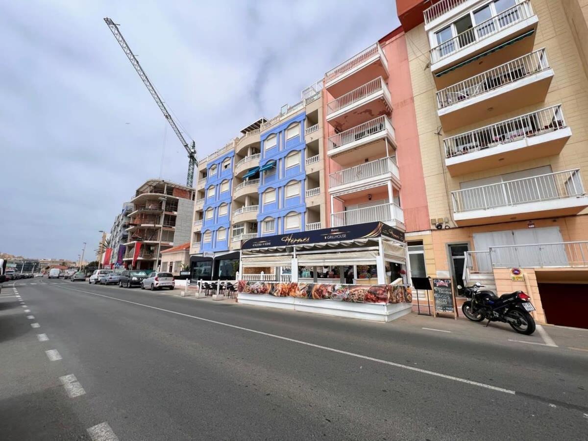 Welcoming Seafront Apartment Tv15 Torrevieja Buitenkant foto